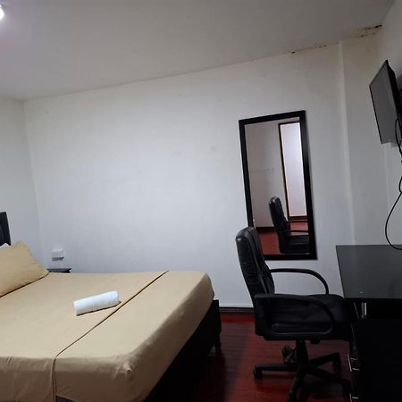 Hospedaje Luna Llena Manizales Esterno foto