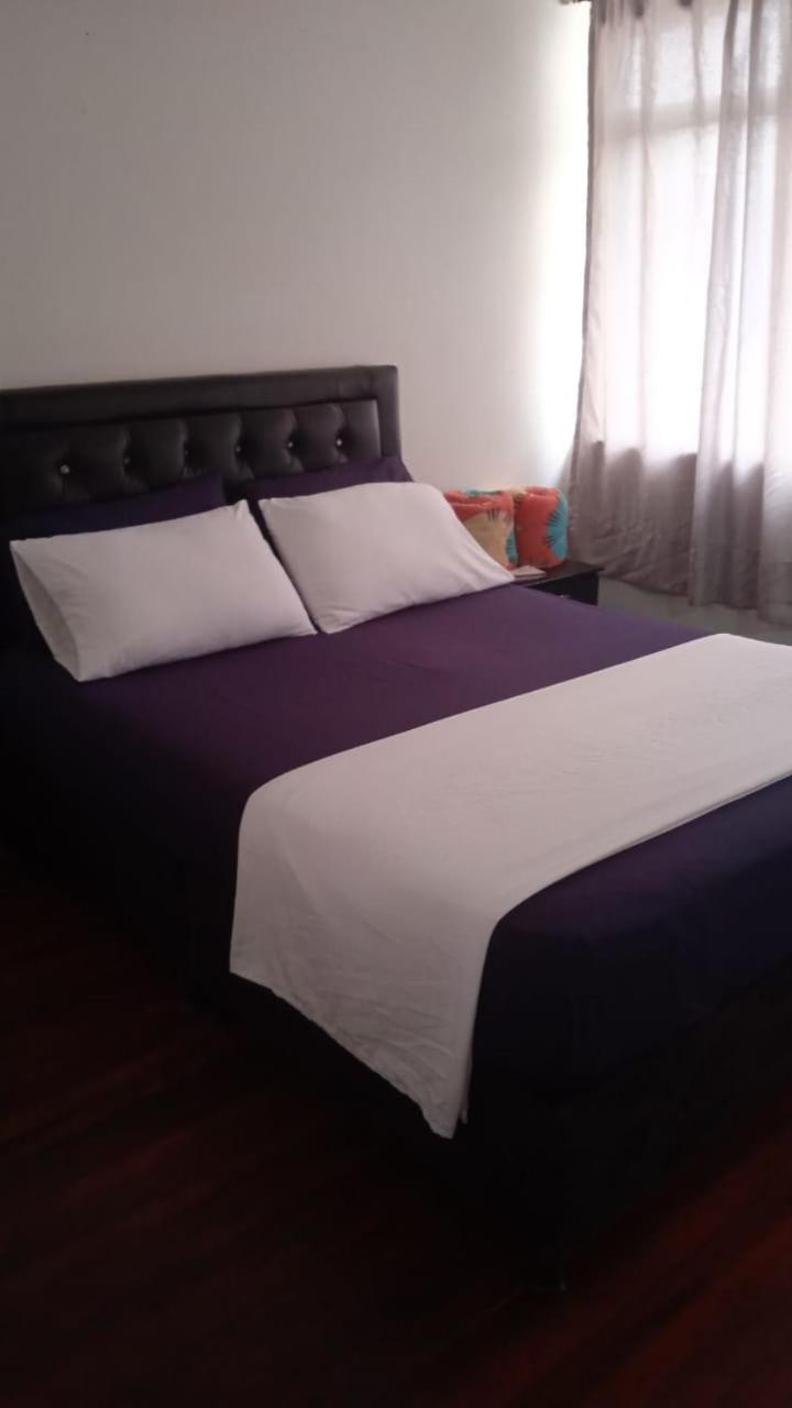Hospedaje Luna Llena Manizales Esterno foto